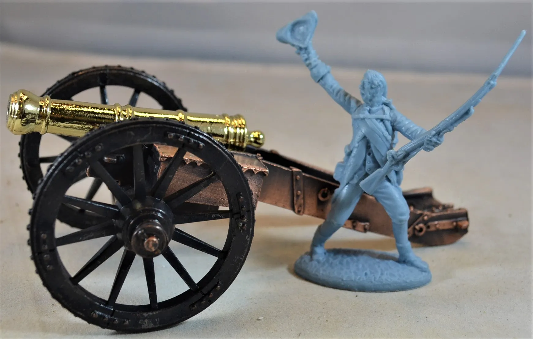 American Revolution Die-cast English 6 lb Field Cannon Gun Americana Large
