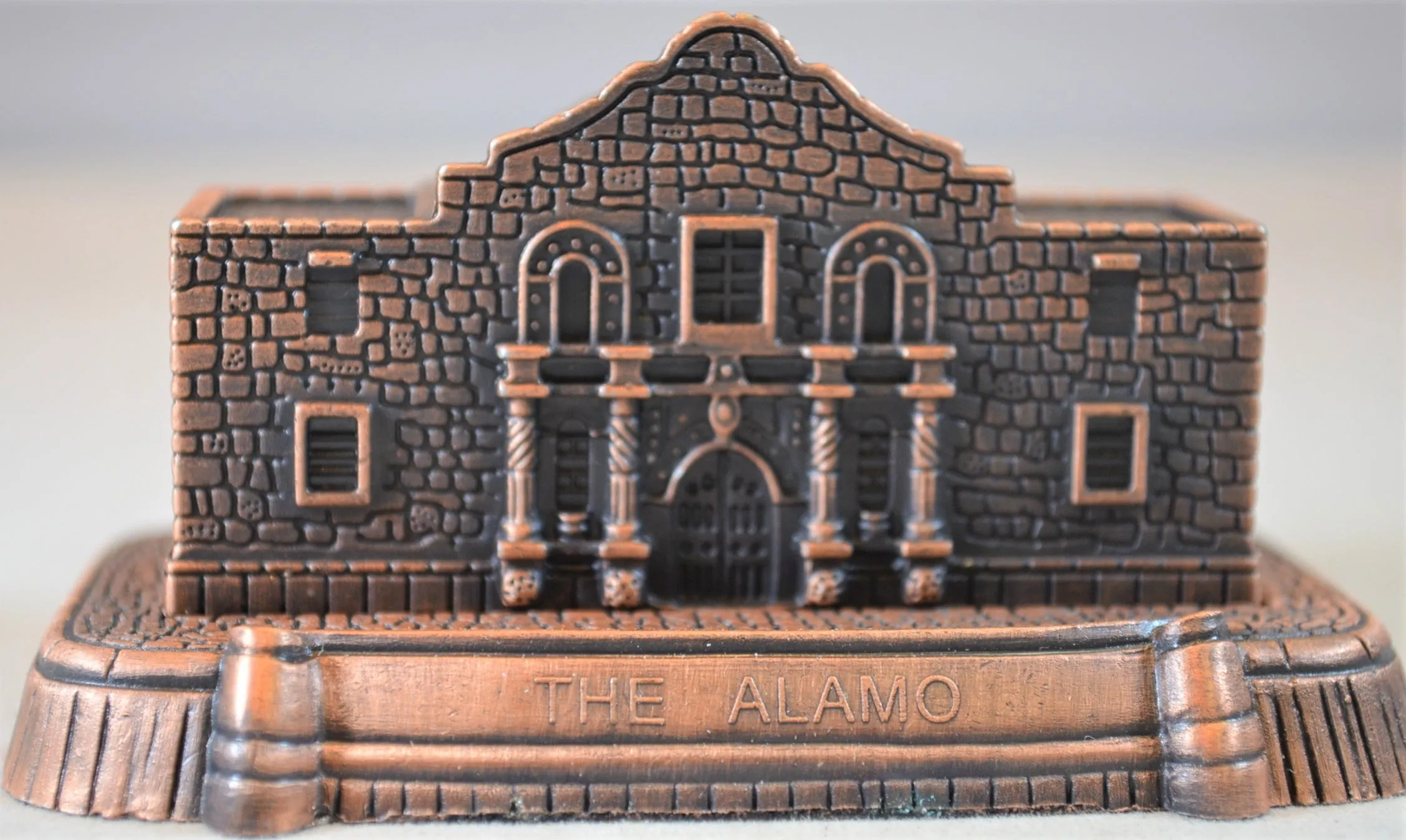 Americana Alamo Chapel Fort Miniature Pencil Sharpener