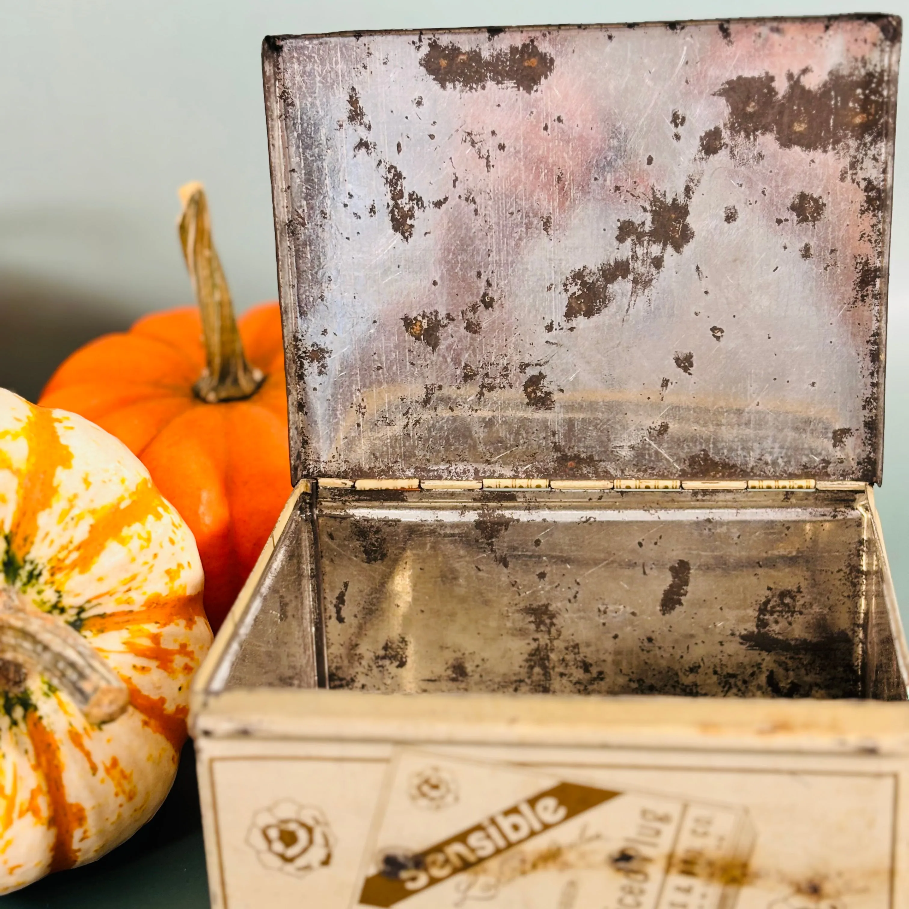 Circa Early 1900's Tobacciana -  Sensible Sliced Plug Tin - Larus and Bro. Co