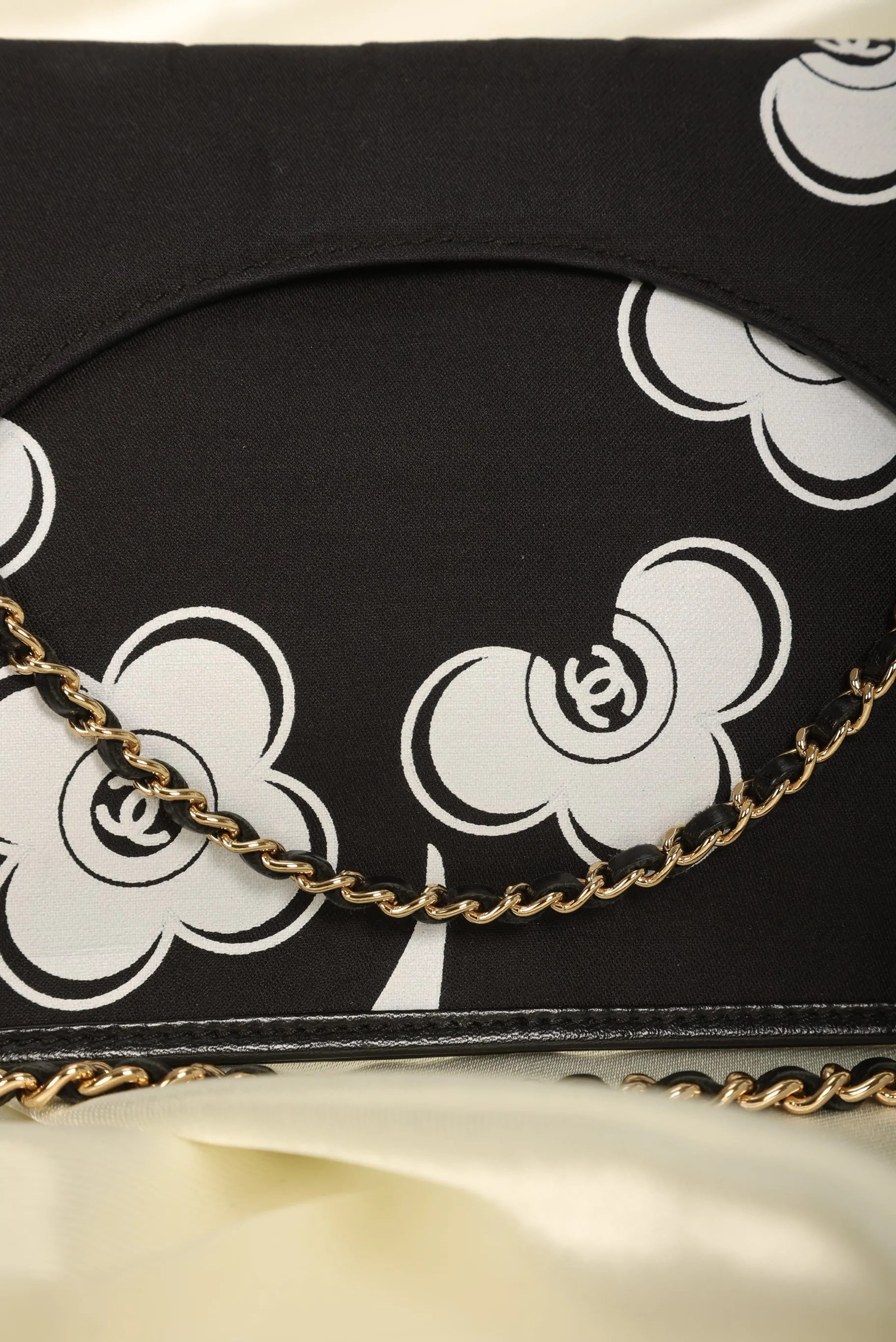Extremely Rare Chanel Camellia CC Chain Pochette