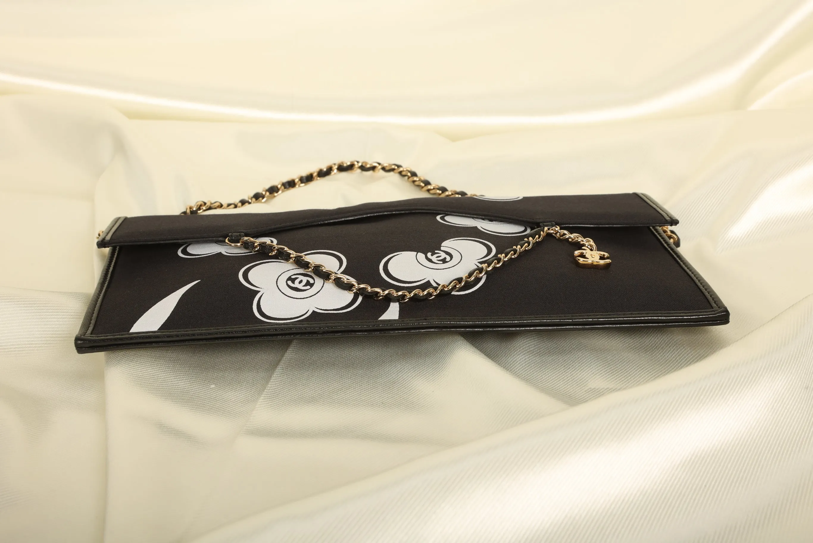 Extremely Rare Chanel Camellia CC Chain Pochette