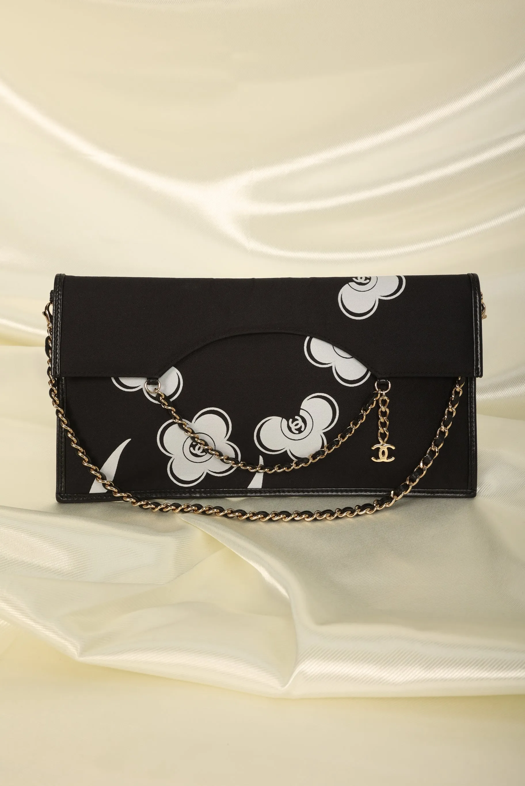 Extremely Rare Chanel Camellia CC Chain Pochette