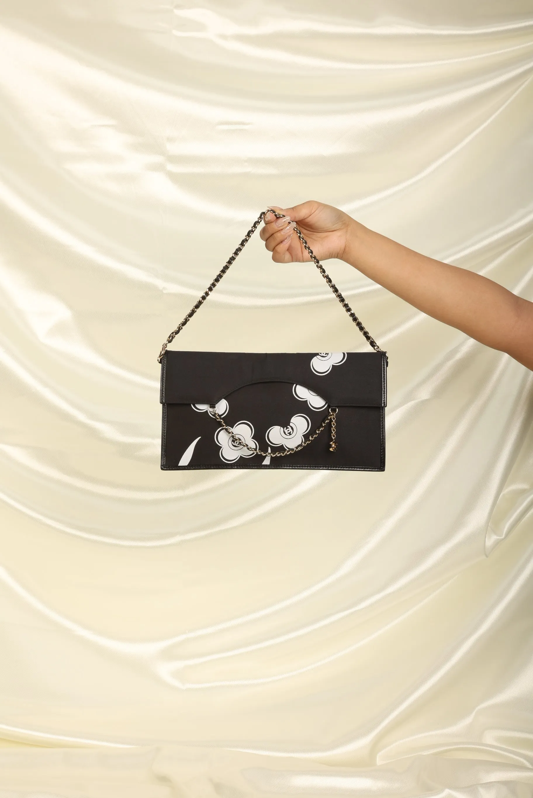 Extremely Rare Chanel Camellia CC Chain Pochette