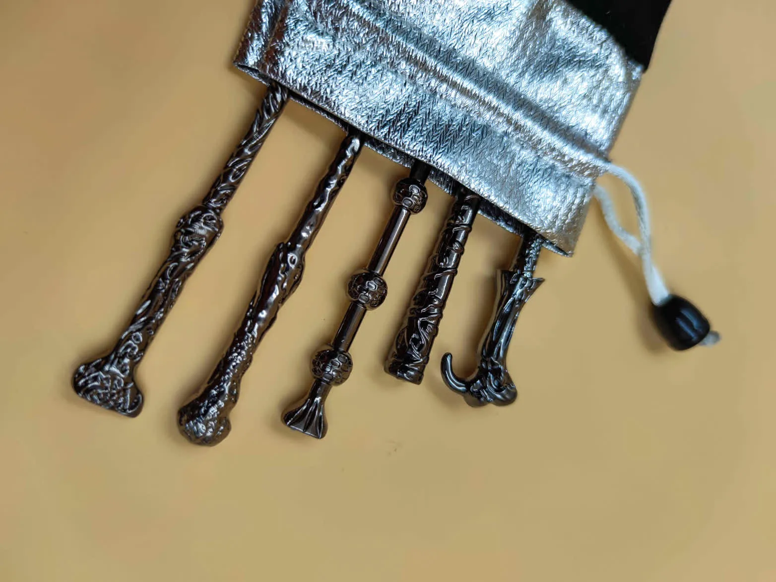 Harry Potter Metal Rod Makeup Brushes Metal Wands Hermione Dumbledore Collection Wands