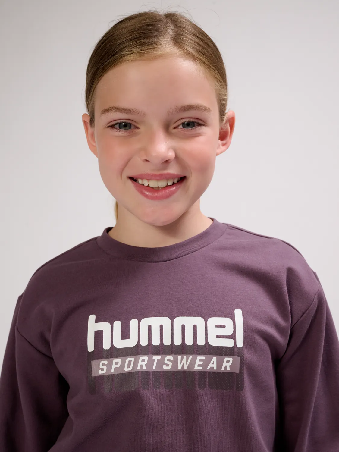 Hummel Kids&#x27; Hmltukas Sweatshirt Huckleberry | Buy Hummel Kids&#x27; Hmltukas Sweatshirt Huckleberry here | Outnorth