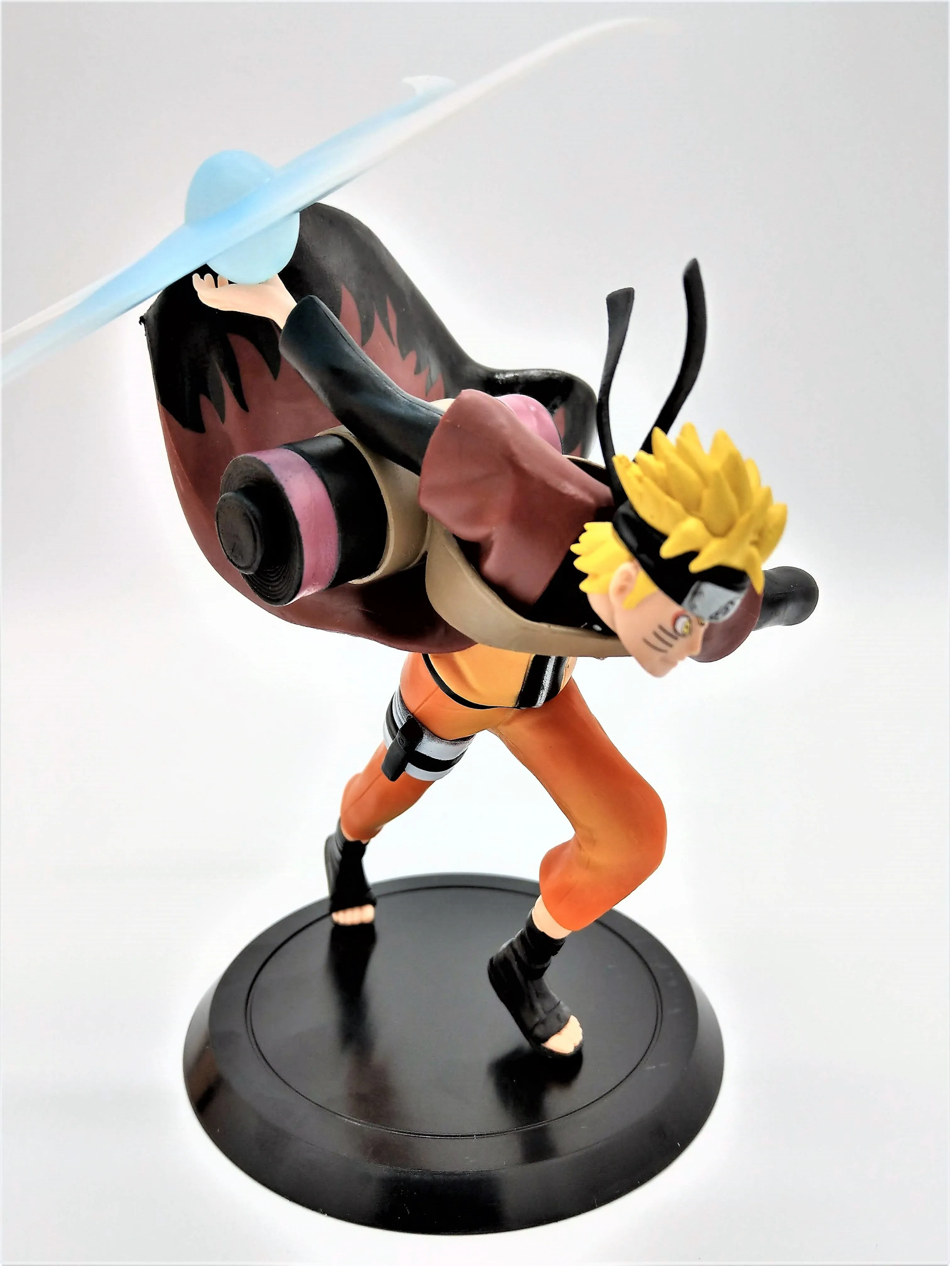 Naruto Action Figure Featuring Naruto Using His Ultimate Move Rasenshuriken. (Comes with Adhesive Glue!)