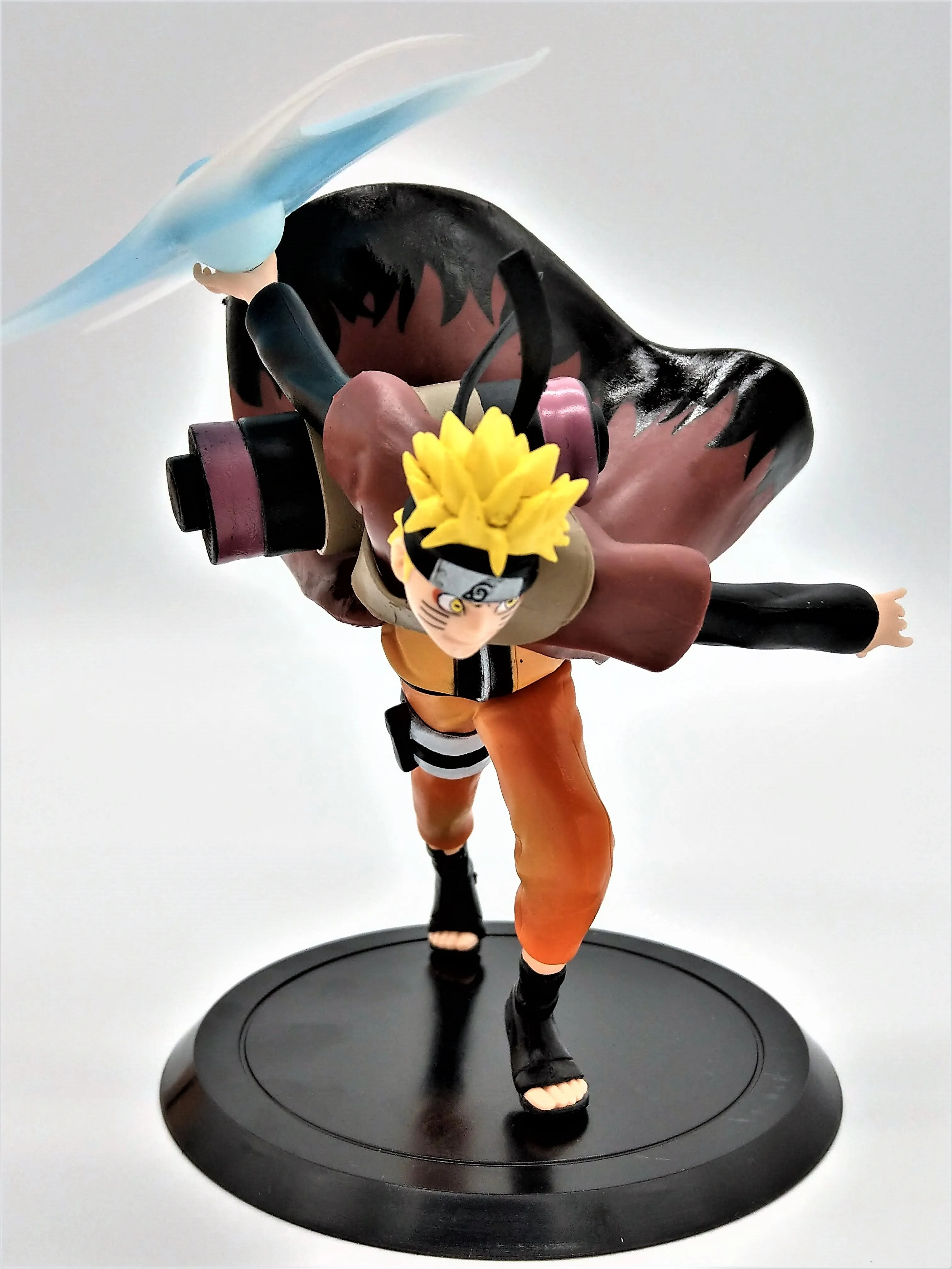 Naruto Action Figure Featuring Naruto Using His Ultimate Move Rasenshuriken. (Comes with Adhesive Glue!)