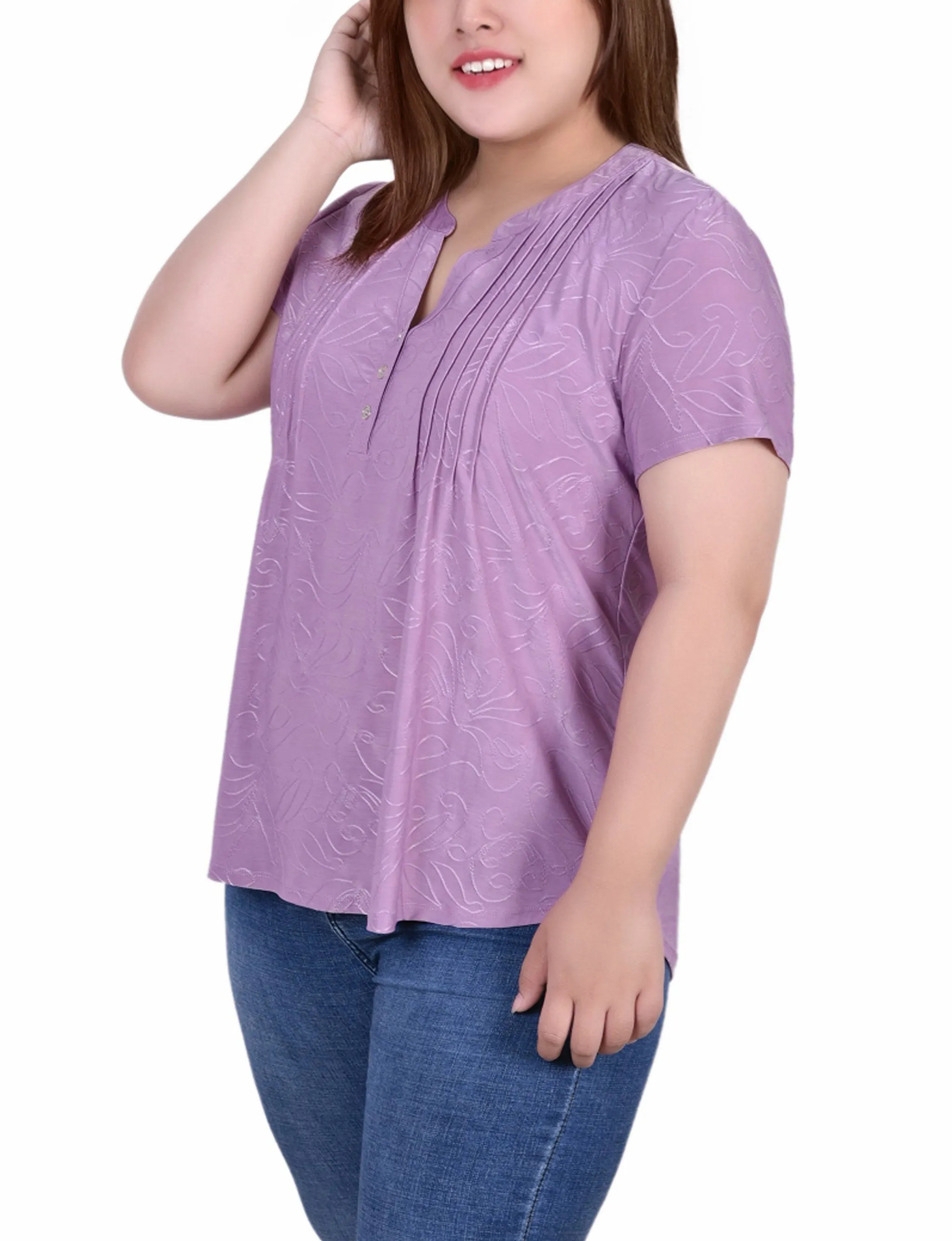 Plus Size Short Sleeve Y Neck Jacquard Knit Top