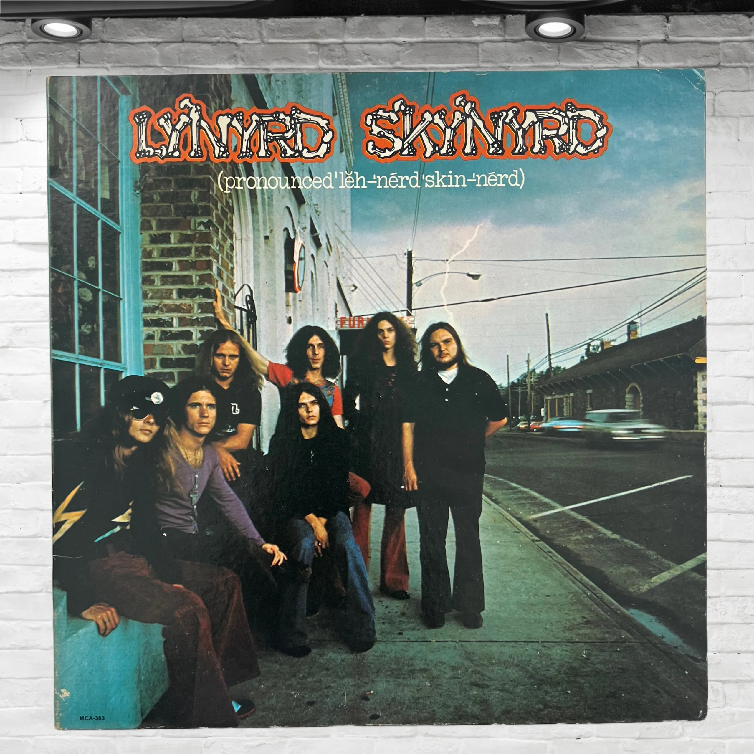 Vintage 1970s original Lynyrd Skynyrd "Pronounced 'Lĕh-'nérd 'Skin-'nérd" Vinyl Album